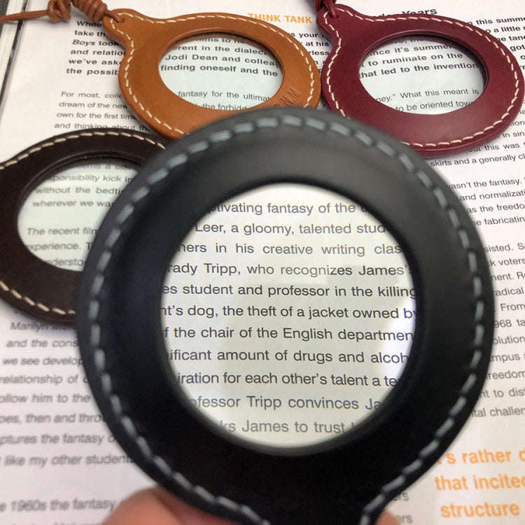 3X Adjustable Hanging Magnifier Portable Elderly Magnifying Glass with Leather Case(Coffee)