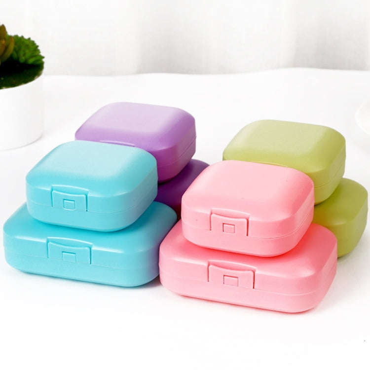 Small Traveling Portable Soap Box With Cover Sealing Soap Box, Color Random Delivery