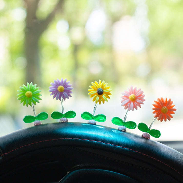 Cute Small Daisy Car Ornament Car Dashboard Shaking Decoration(Orange)