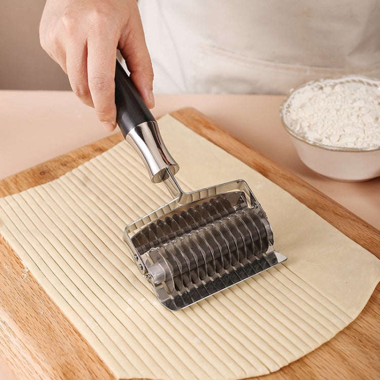 304 Stainless Steel Pusher Multifunctional Noodle Sword Thickening Kitchen Noodle Cutter, Style: ...