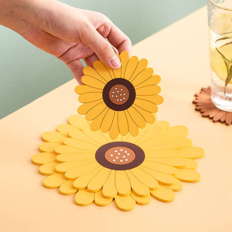 Silicone Heat Insulation Table Mat Anti-scald Placemat Heat-resistant Pot Pad Coaster, Size: Medi...