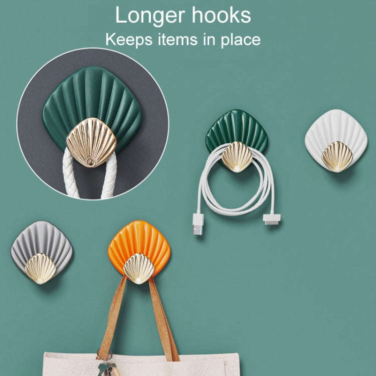 4pcs / Set Household No-Punch Seashell Hooks Bathroom Kitchen Sticky Hooks(Mixed Color)