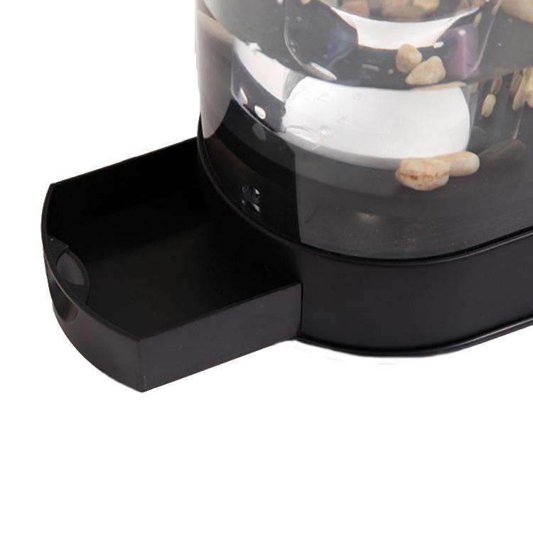 1.8L LED Light Desktop Water Flow Mini Fish Tank Home Turtle Tank Self-Circulating Aquarium(Black)