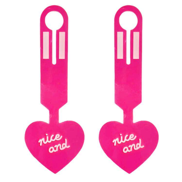2pcs PVC Fluorescent Love Luggage Tag Baggage Tag Boarding Pass Checked Suitcase Anti-Lost Luggag...