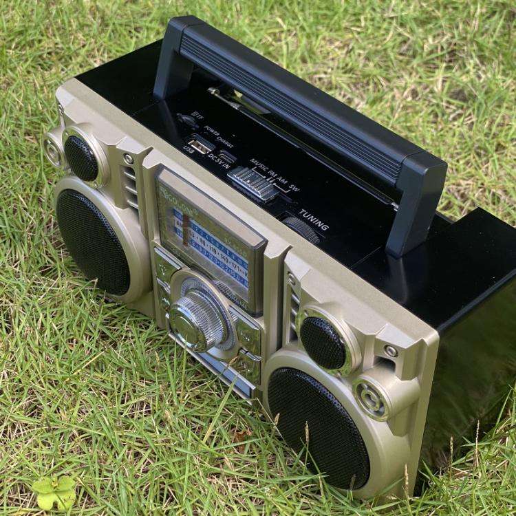 COLON RX-65SD Solar Charging Stereo FM Radio Wireless Bluetooth Speaker(Random Color Delivery)