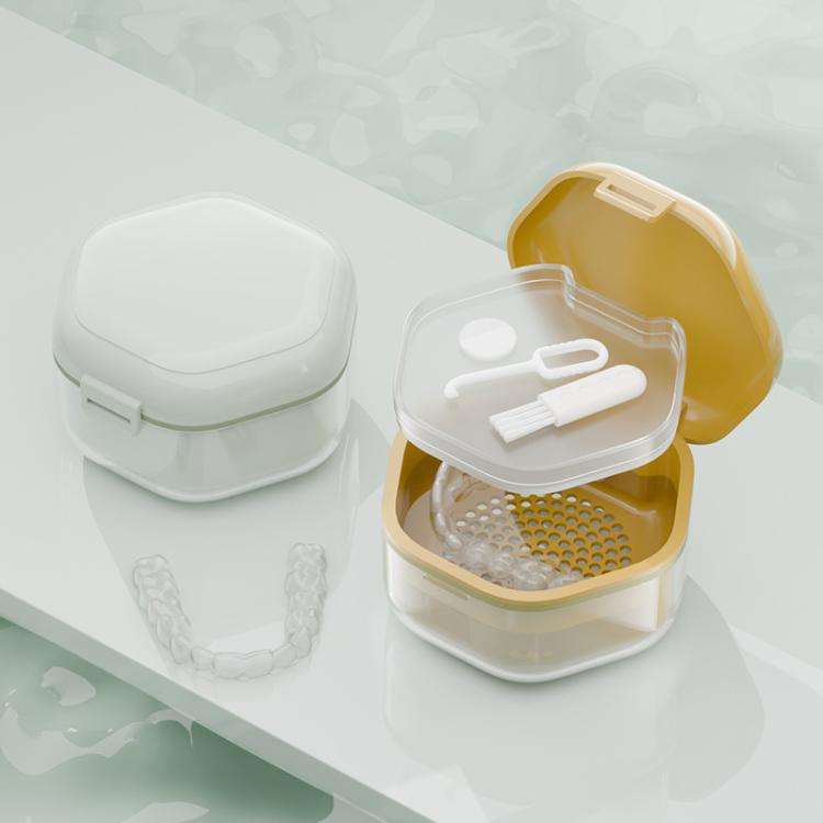 Invisible Braces Box Orthodontic Retainer Organizer Portable Denture Braces Storage Case(Yellow)