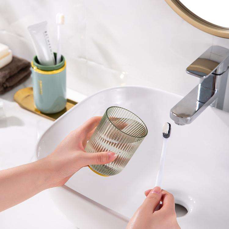 Transparent Toothbrush Travel Container Toothpaste Storage Cup Box Organizer 3-in-1 Green