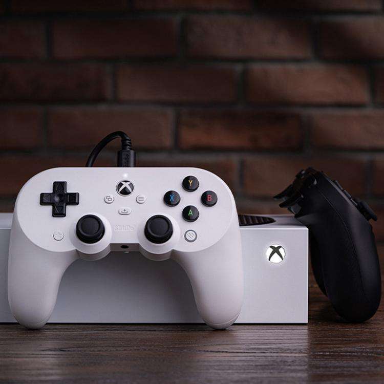 For Xbox One / Series X / Series S 8BitDo Pro2 Wired Gamepad(White)