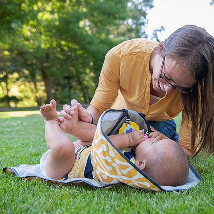 Baby Changing Diaper Pad Portable Folding Waterproof Nursing Pad, Size:One size(Yellow geometry)