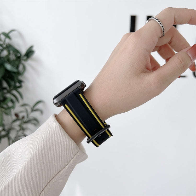 Two-color Silicone Hydraulic Buckle Watch Band For Apple Watch Series 9&8&7 41mm / SE 3&SE 2&6&SE...