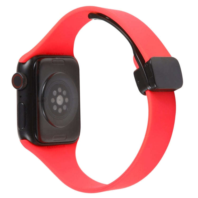 For Apple Watch SE 2022 44mm Magnetic Buckle Slim Silicone Watch Band(Red)