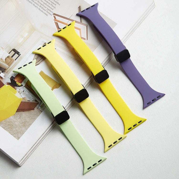 For Apple Watch SE 2022 44mm Magnetic Buckle Slim Silicone Watch Band(Royal Blue)