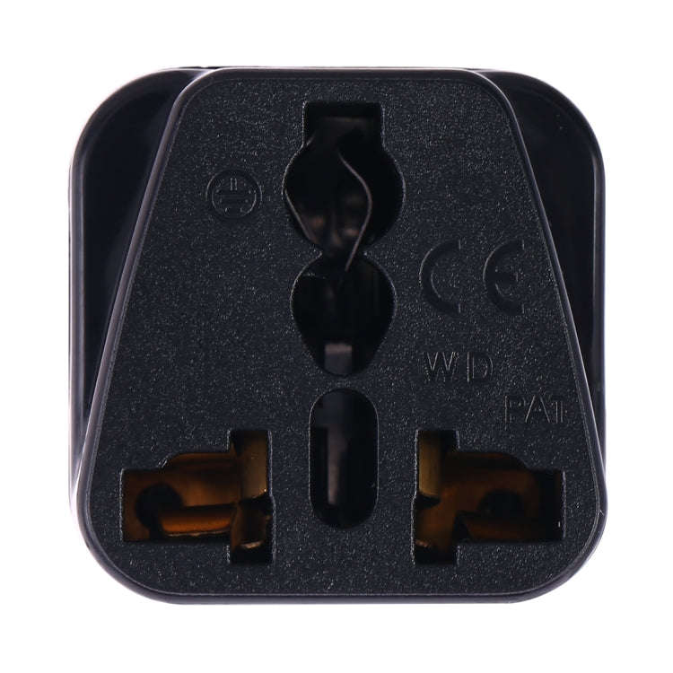 Portable Universal Socket to UK Plug Power Adapter Travel Charger (Black)
