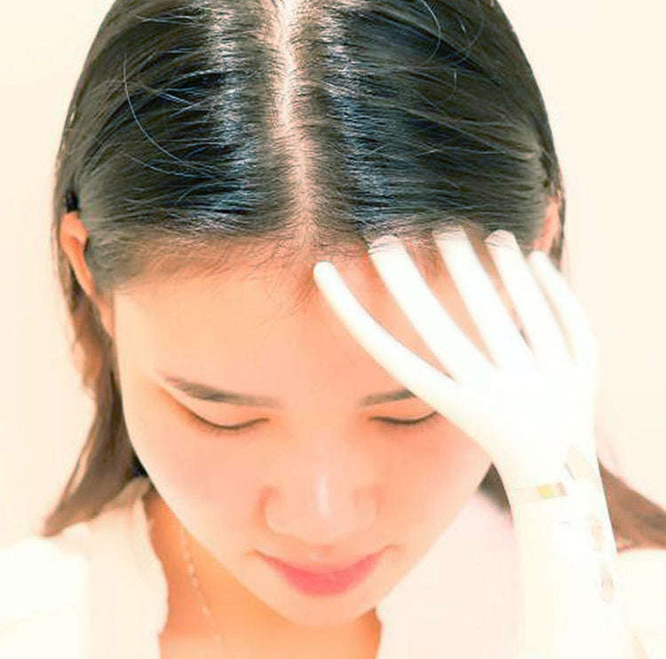 Mini Portable Rechargeable Multifunctional Head Massager Massage Comb (White)