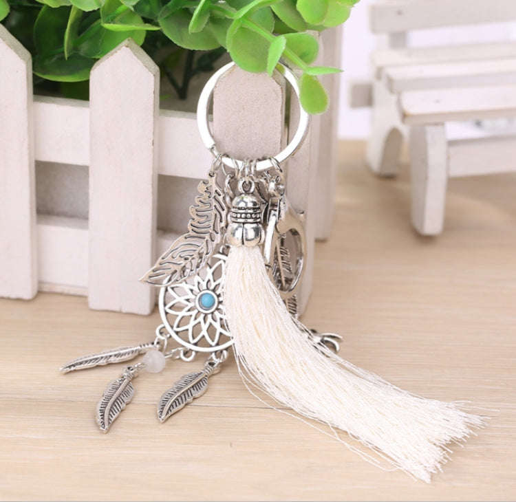 2 PCS Simple Fashion Wool Tassel Dream Catching Keychain(Beige)
