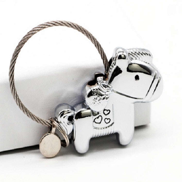 Couple Keychain with Magnet Creative Metal Small Gift Car Bag Pendant(Chrome)