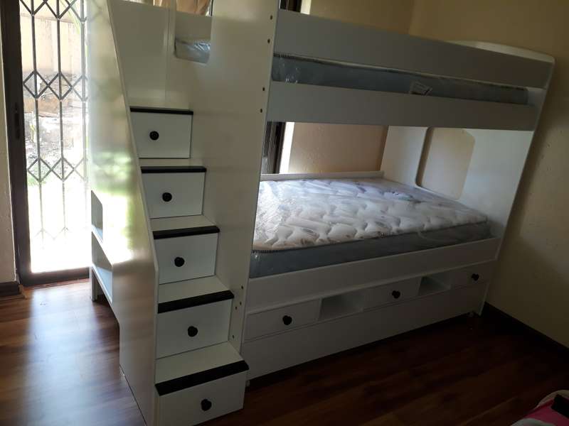Storage bunk Bed - single over three quarter