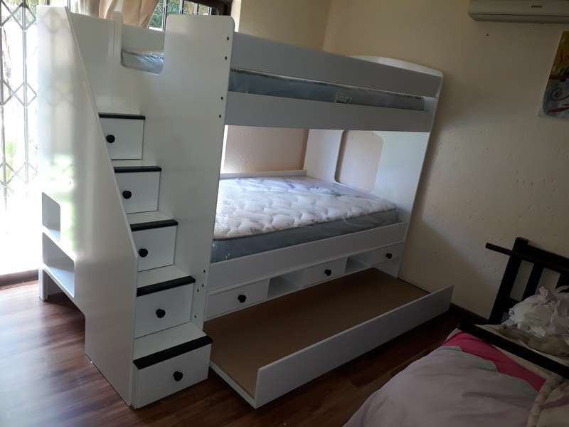 Storage bunk Bed - single over three quarter