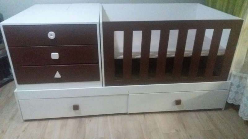 5in1 convertible cot (Basic) - with pullout guest bed underneath