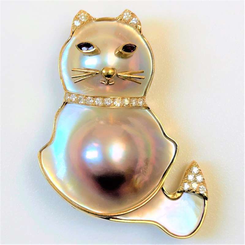 Vintage 18ct Gold, Pearl, Ruby and Diamond Cat Brooch