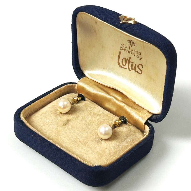 9ct Gold and Pearl Screw-on Earrings