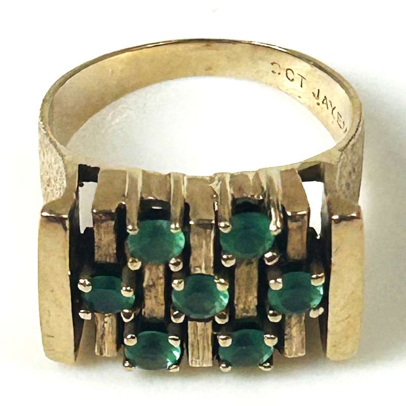Vintage 9ct Yellow Gold and Chrysoprase Ring