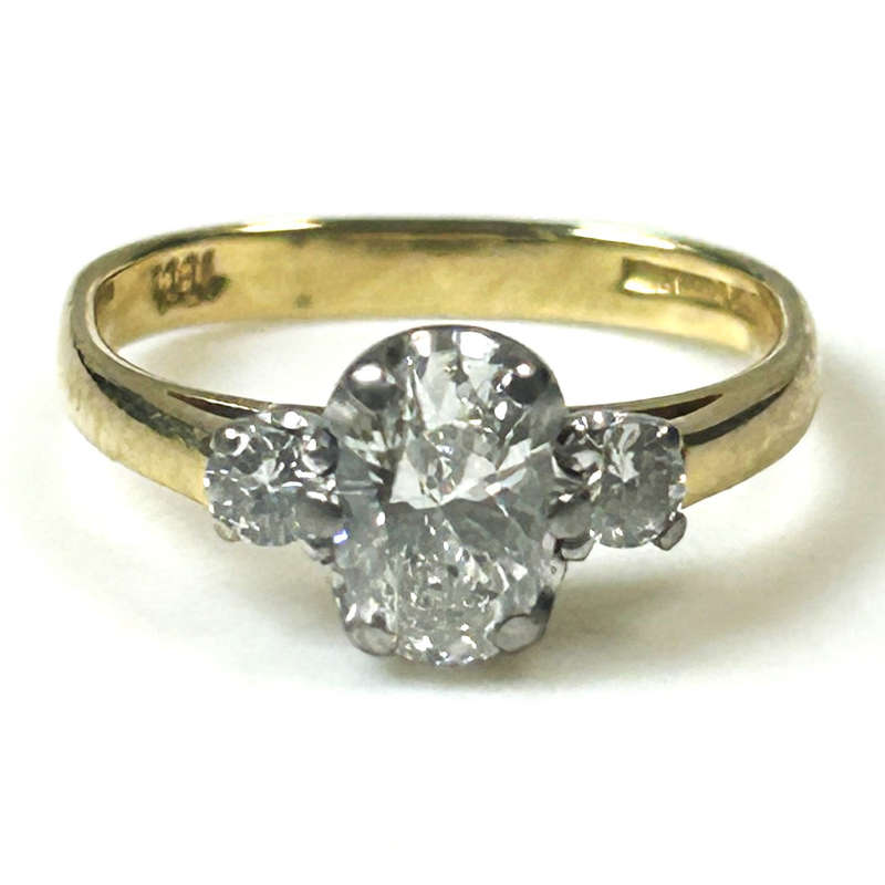 Vintage 18ct Gold and Diamond Dress Ring