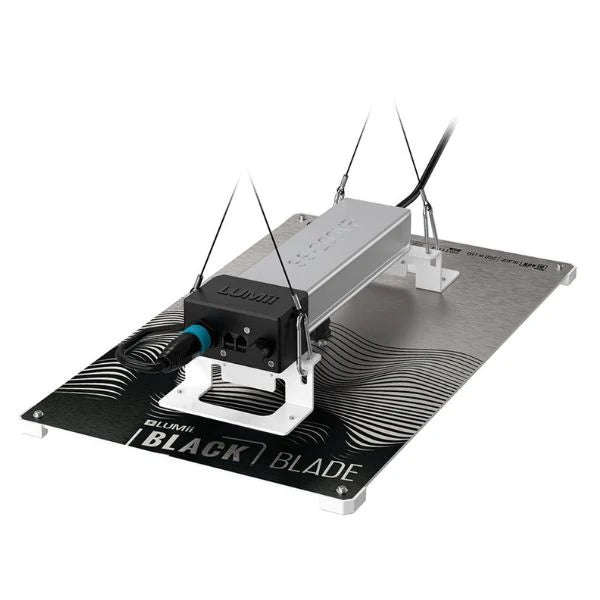 Lumii Blade Quantum Board 200W LED Grow Light