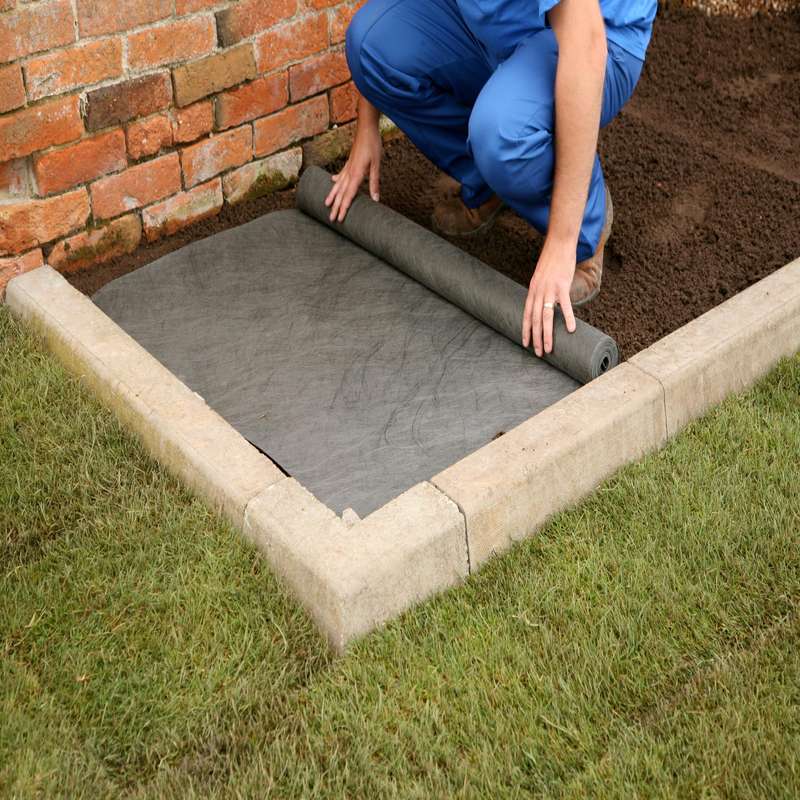 Weed Blocker Matt / Roll (10m x 1m / 70GSM)