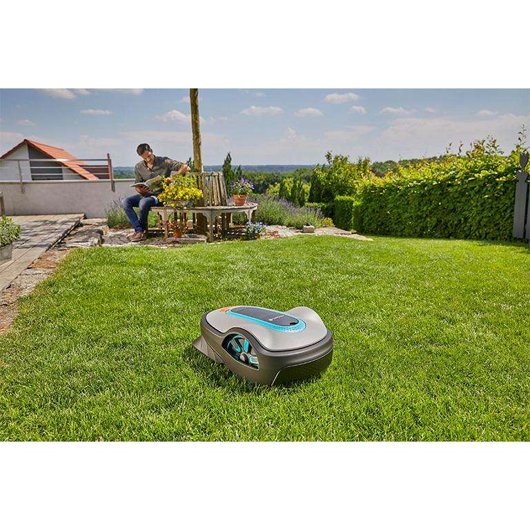 GARDENA Robotic Lawnmower SILENO Life 750 + FREE Garage