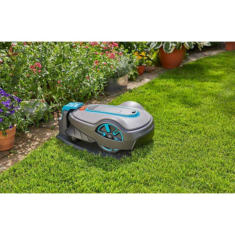 GARDENA Robotic Lawnmower SILENO Life 750 + FREE Garage