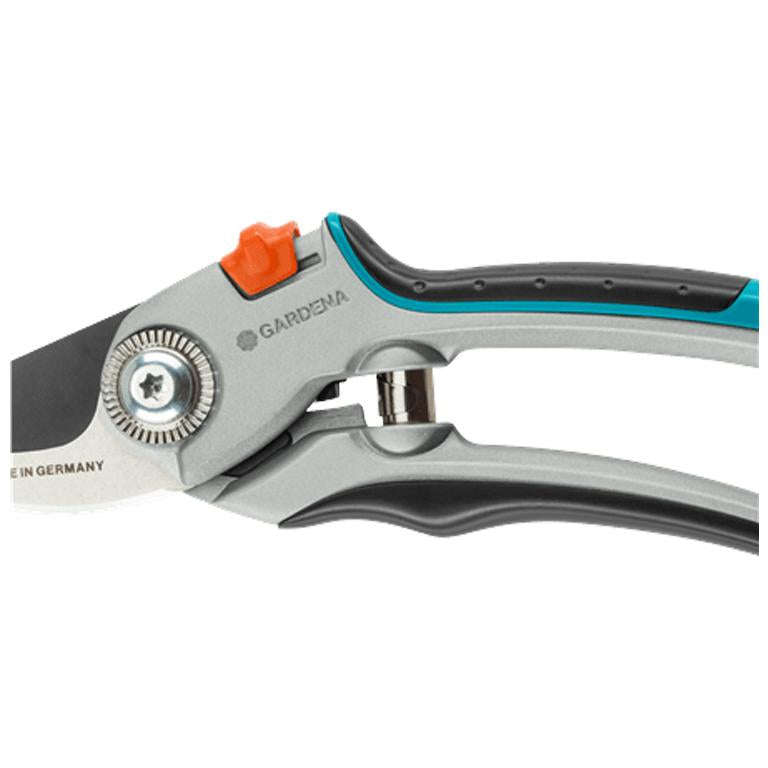 GARDENA Aluminium Garden Secateurs Bypass - 25mm
