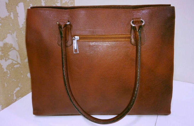 100% Genuine Buffalo Leather Elegant Formal Everyday Handbag - Tan Brown