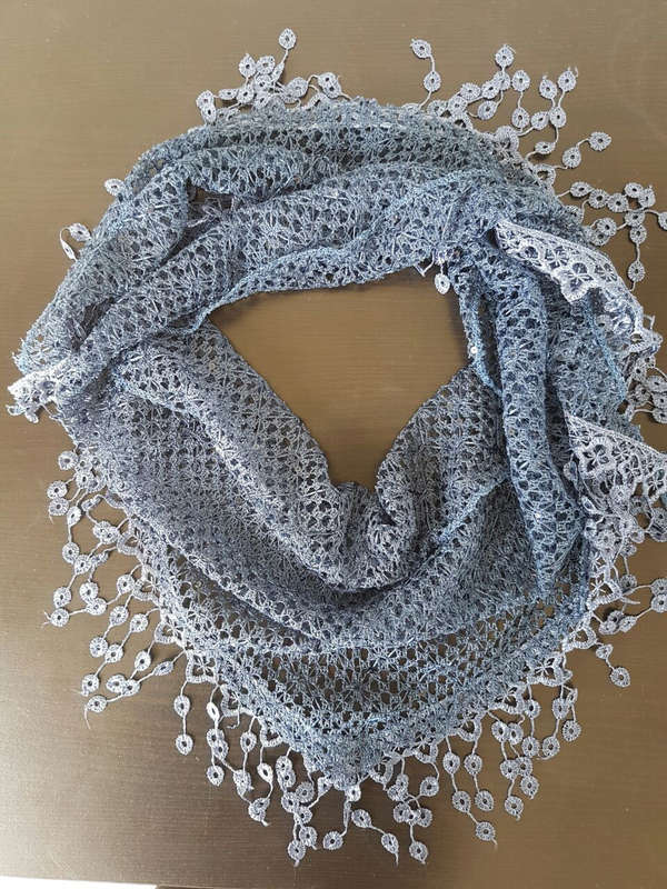 Triangle Netted Scarfs - Black