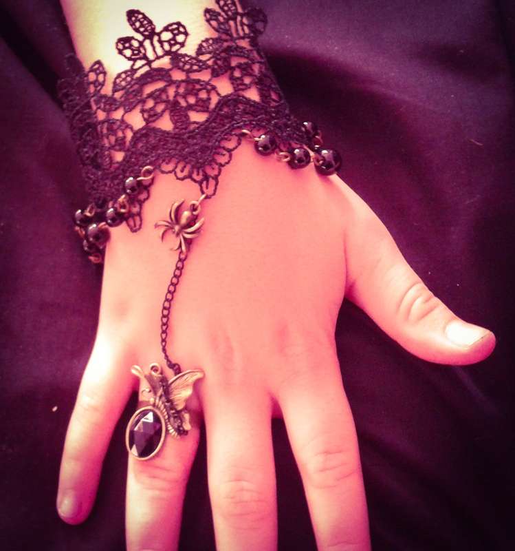 Lace bracelet and ring set