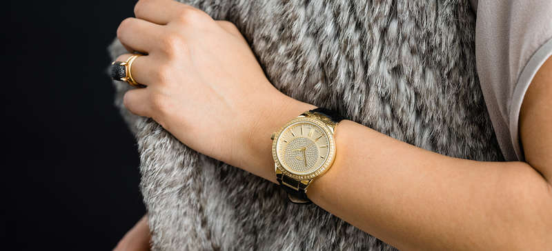Retail: $590 /R7,699.00 JBW Women's Camille with 16 Diamonds/9 Swarovski and Croco Leather Strap