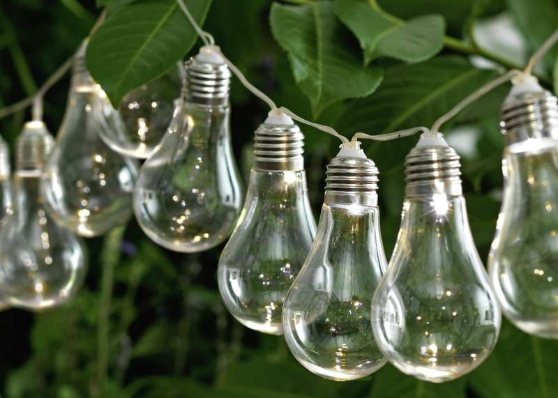 HOME Set of 20 Solar Powered Bulb String Lights - White