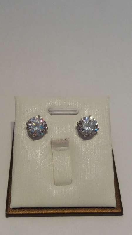 Sterling Silver Round cut Cubic zirconia stud earrings