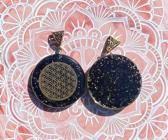 Black Tourmaline Orgonite Infinity Metal Pendant