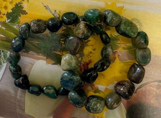 Natural Petite Bracelets