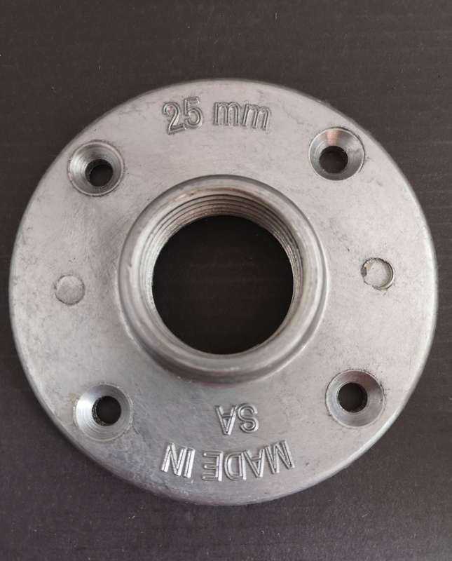 25mm or 1" Flange (for pipe OD +-34mm)