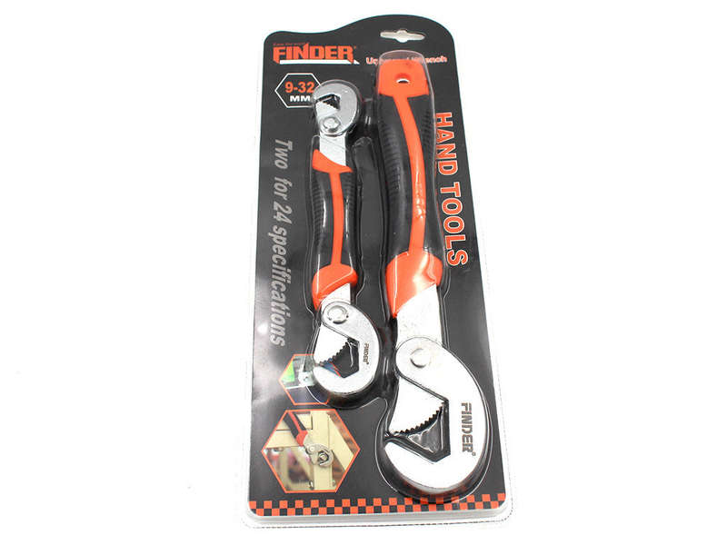 Universal wrench