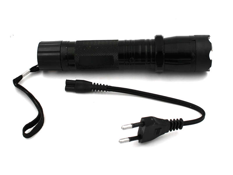 Self-defence flashlight