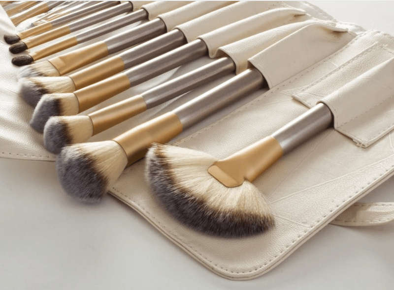 12 Piece Champagne Gold Makeup Brushes Set