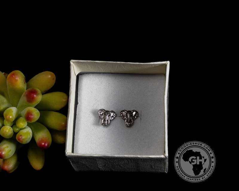 Earrings Silver - Africa Elephant Head and Diamond Eyes