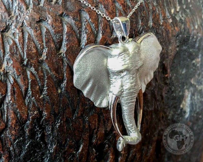 Pendant Silver Large - Africa Elephant Head with Diamond Eyes & 45cm Chain