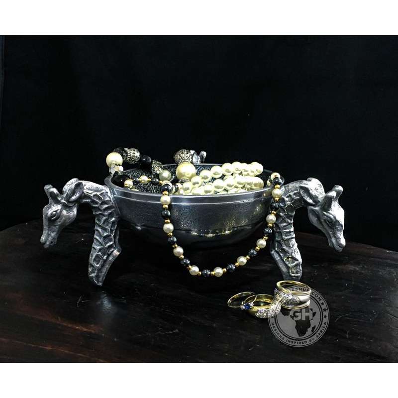 Giraffe Snack Bowl Small - Lamu Aluminium Tableware