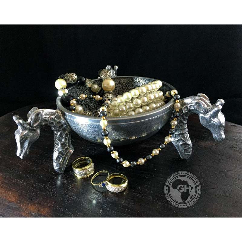 Giraffe Snack Bowl Small - Lamu Aluminium Tableware