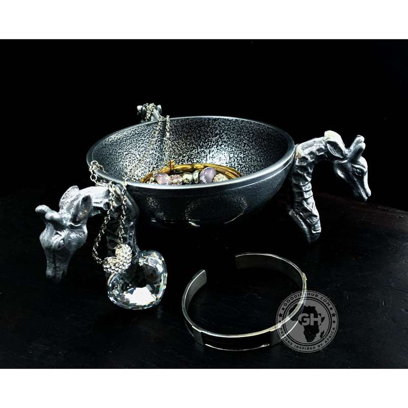 Giraffe Snack Bowl Small - Lamu Aluminium Tableware