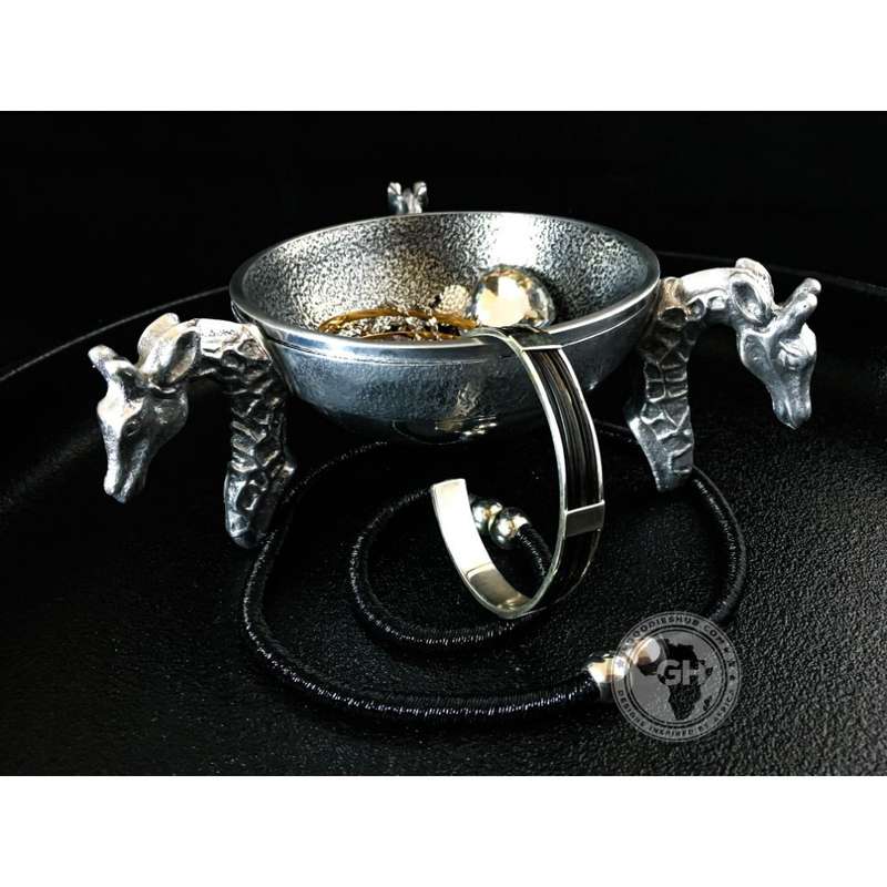Giraffe Snack Bowl Small - Lamu Aluminium Tableware